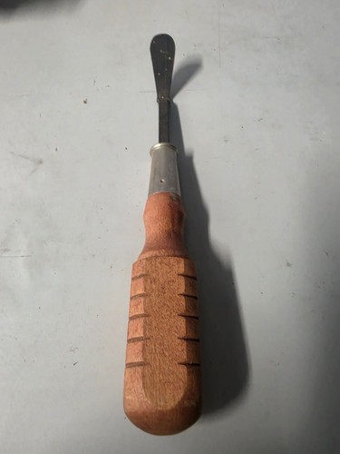 Bent wood carving gouge spoon - bent,